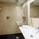 H2 Ξενοδοχείο Ávila