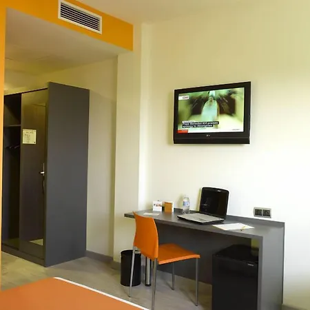 Hotel H2