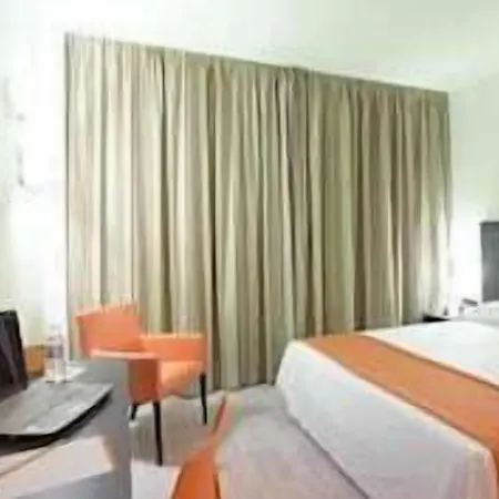 Otel H2 3*