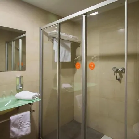 Hotell H2 3*