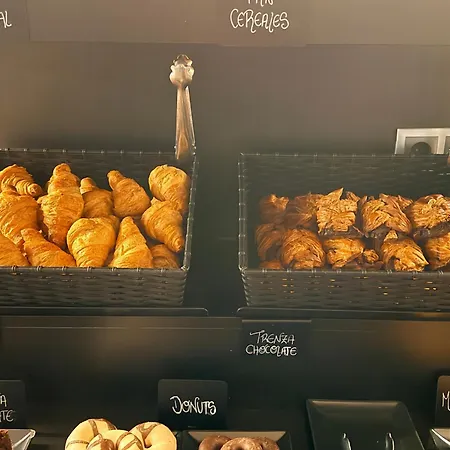 H2 Ξενοδοχείο